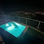 Villa Miliane *